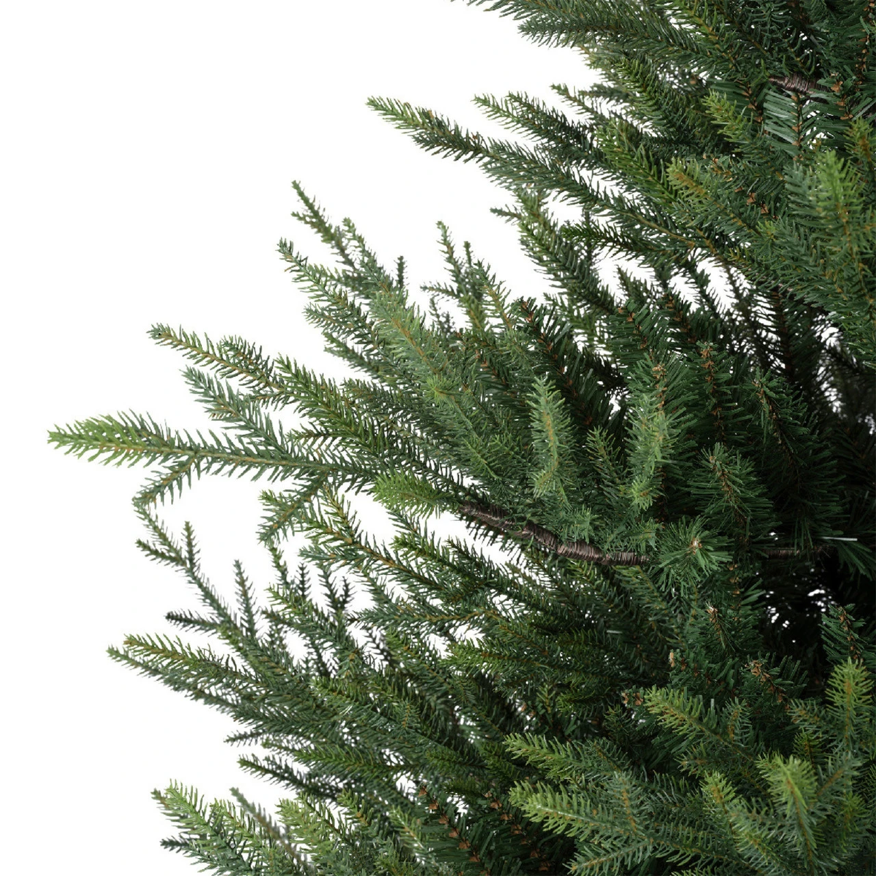 Everlands Unlit 7 Foot Norway Spruce Tree 3 Everlands Unlit 7 Foot Norway Spruce Tree - Image 3