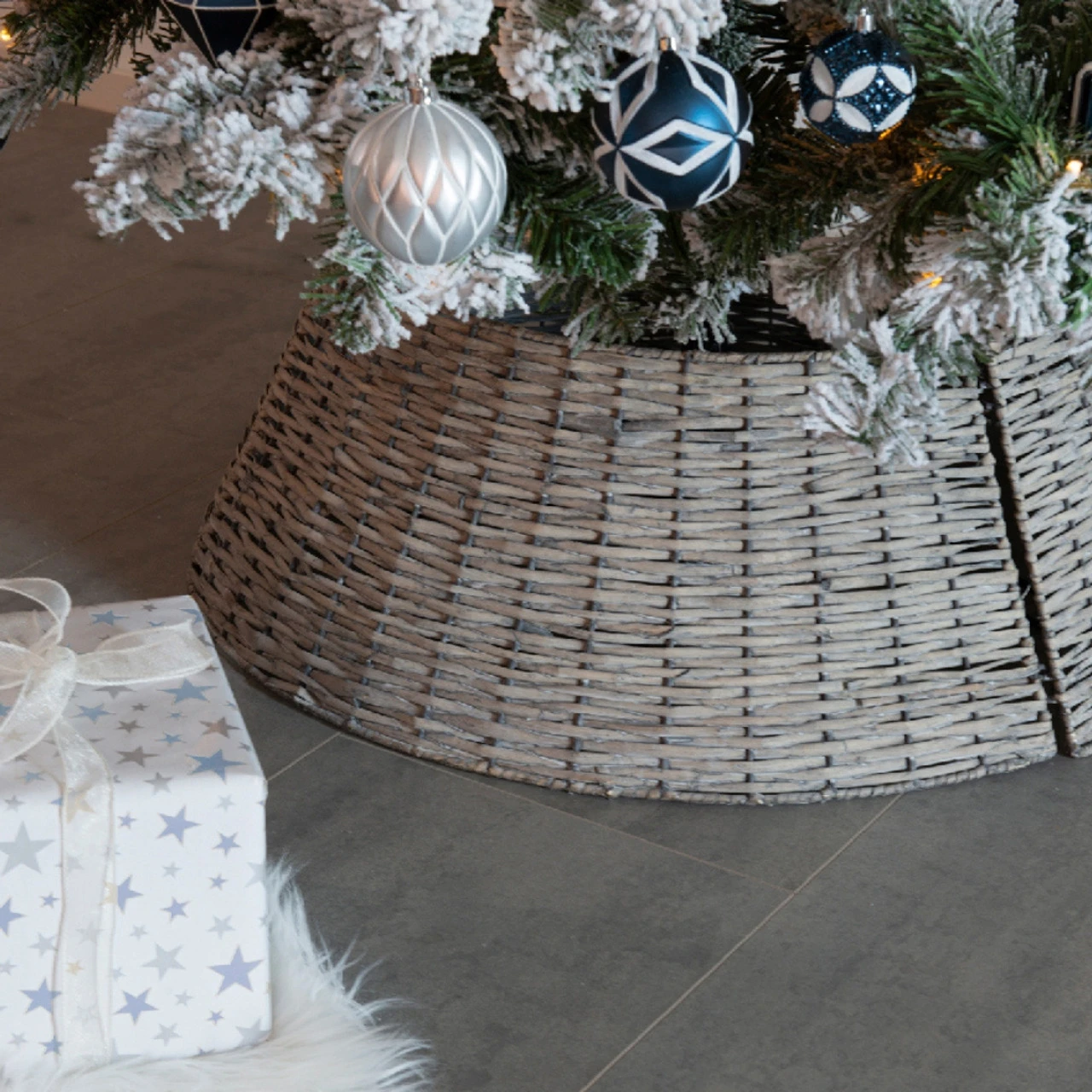 Willow Tree Christmas Tree Ring 2 Willow Tree Christmas Tree Ring - Image 2